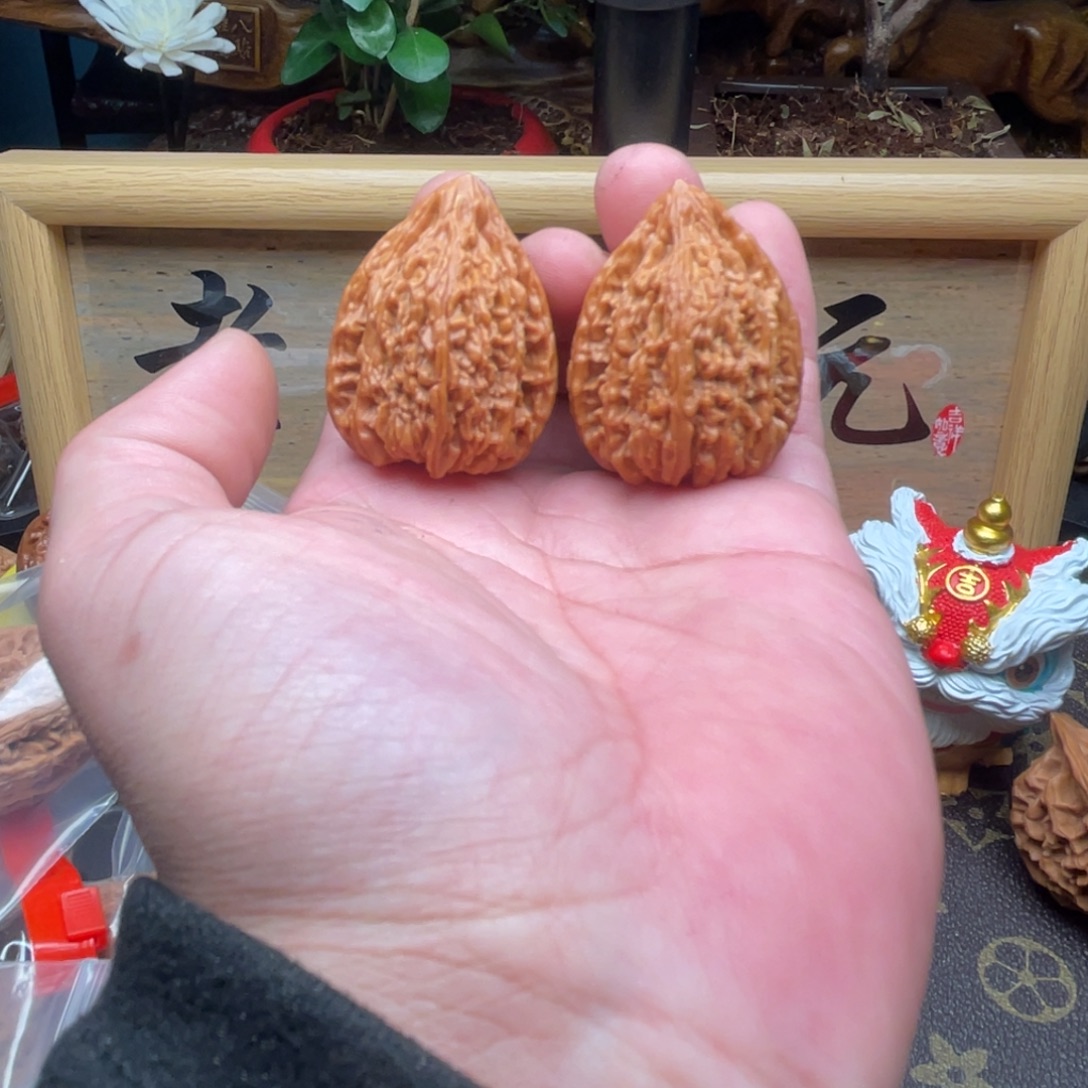 文玩核桃吊坠33塔尖