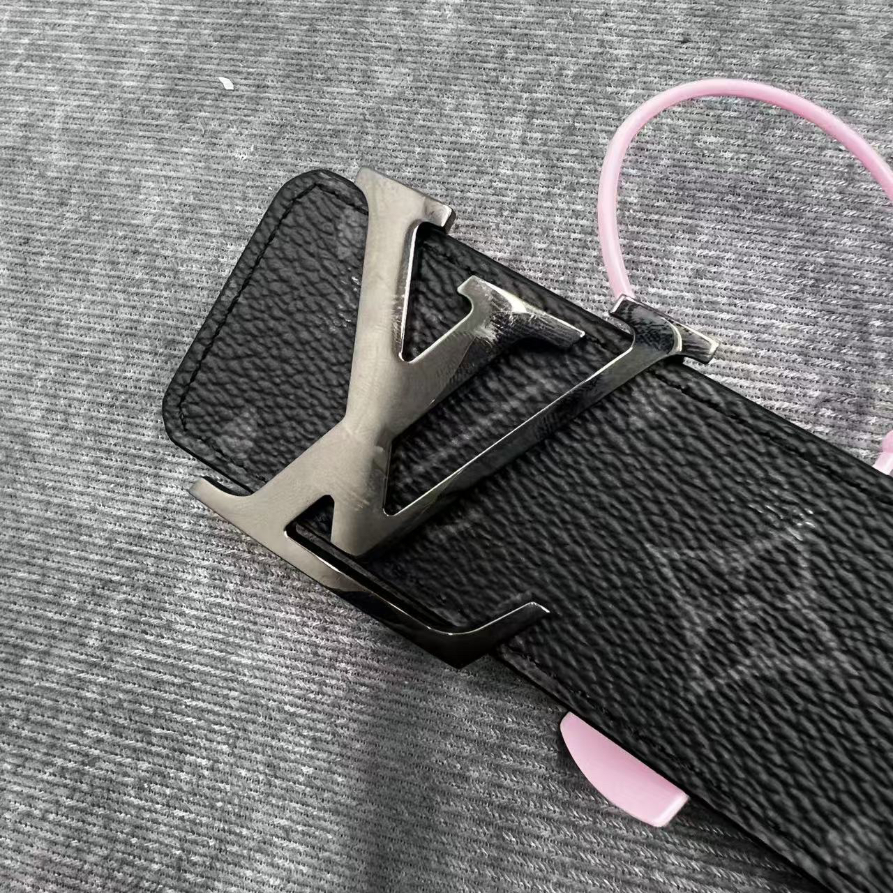 未使用 LouisVuitton/路易威登 男士经典真皮腰带