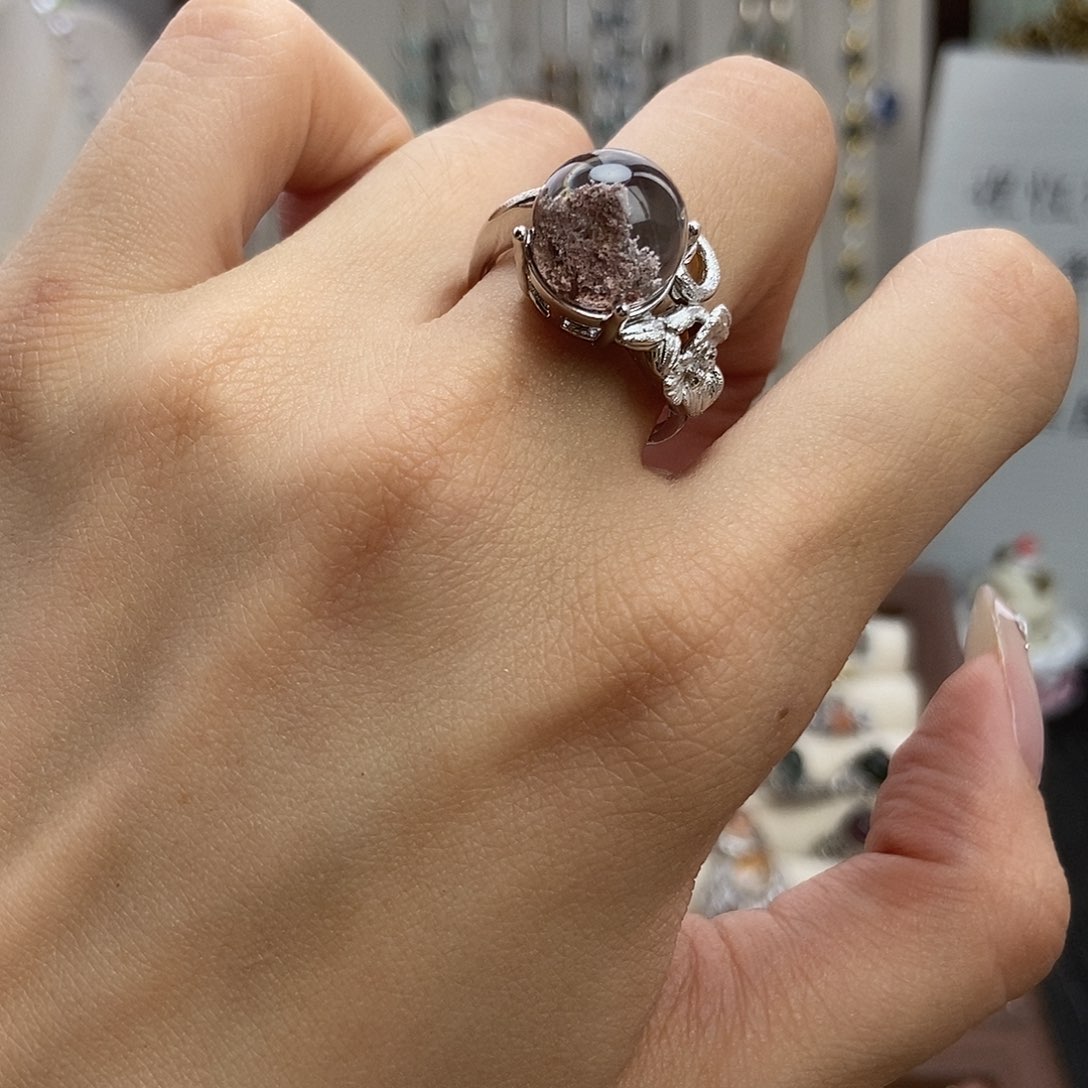 水晶戒指银S925镶嵌可*啦粉幽灵