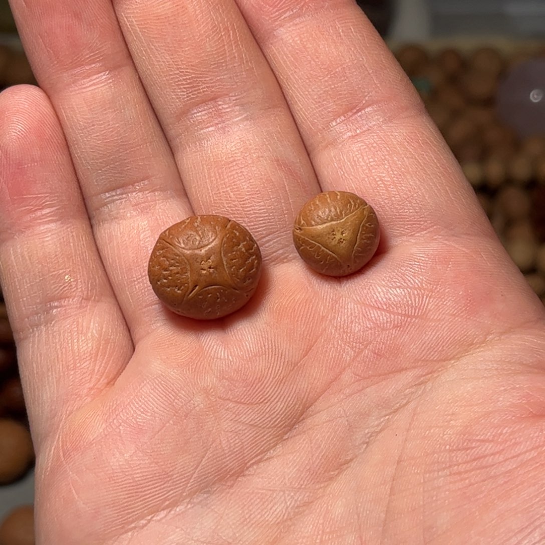 桃核吊坠17mm麒麟眼，开孔不退，偏远不包