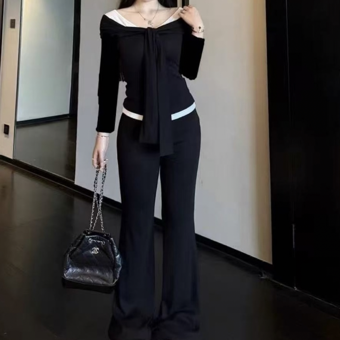 早秋打结领慕斯气质显瘦时尚穿搭套装