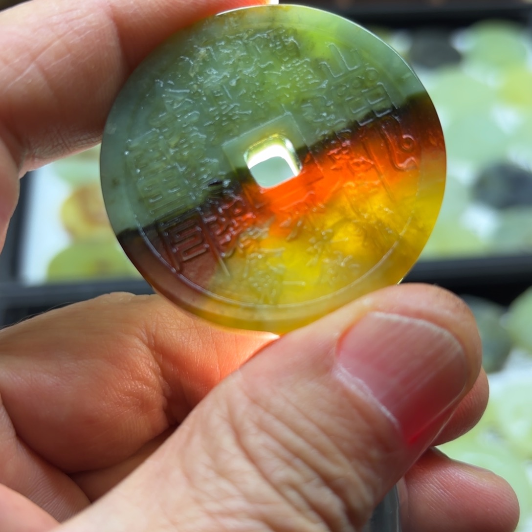 岫玉岫玉山鬼未镶嵌