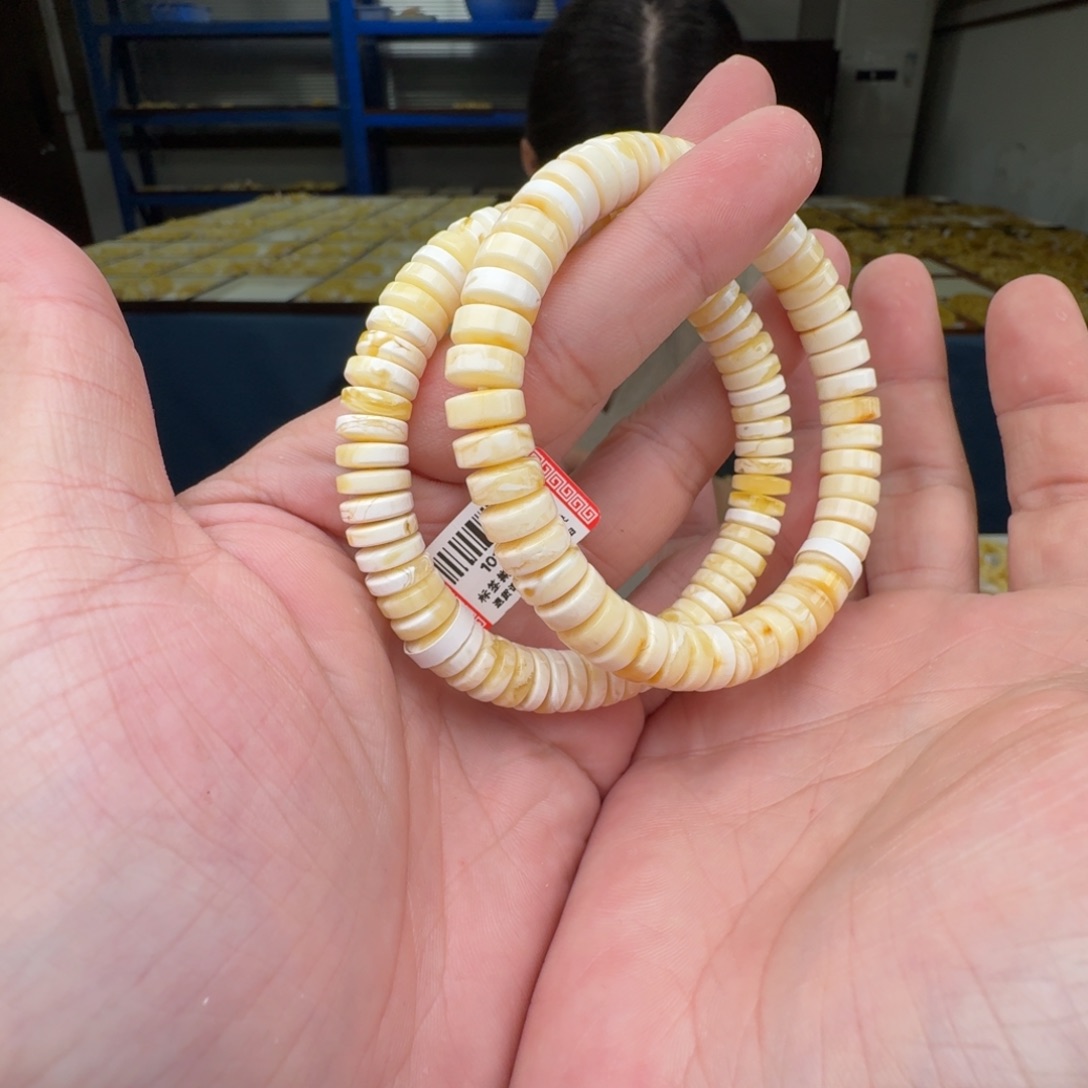 琥珀未镶嵌手链多样性发其一