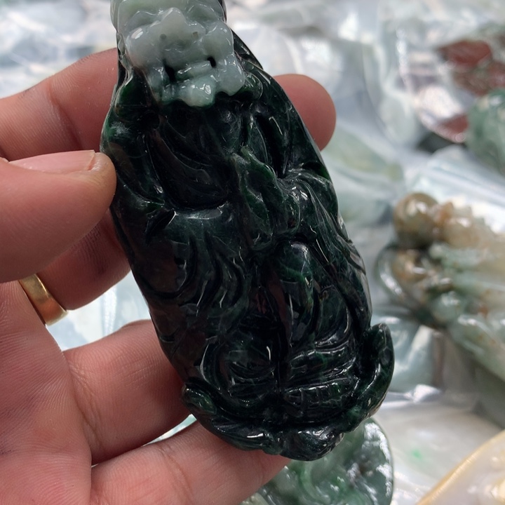 翡翠未镶嵌颈饰保真天然a货翡翠