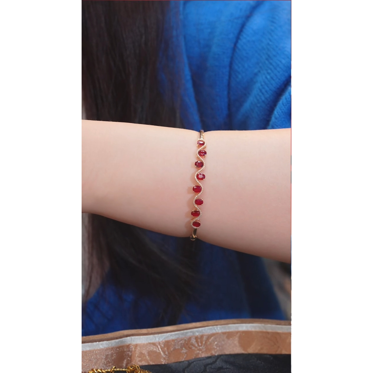 红宝石手镯18K金镶嵌（3.7ct）@@U5228