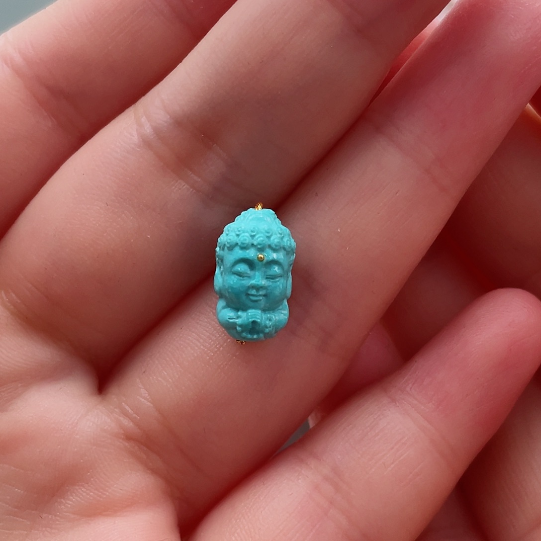 绿松石颈饰未镶嵌