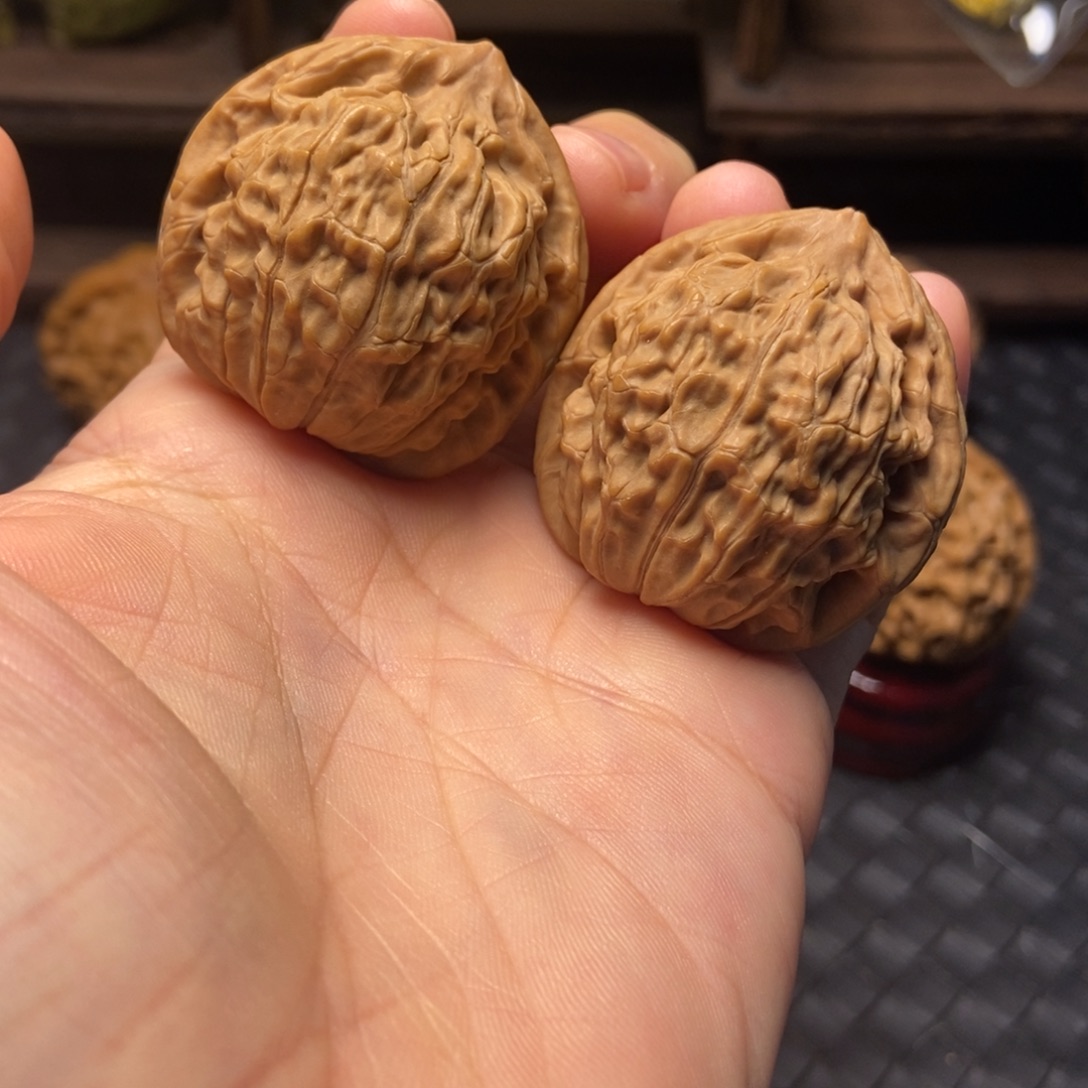 把件文玩核桃全品野生蜜桃37