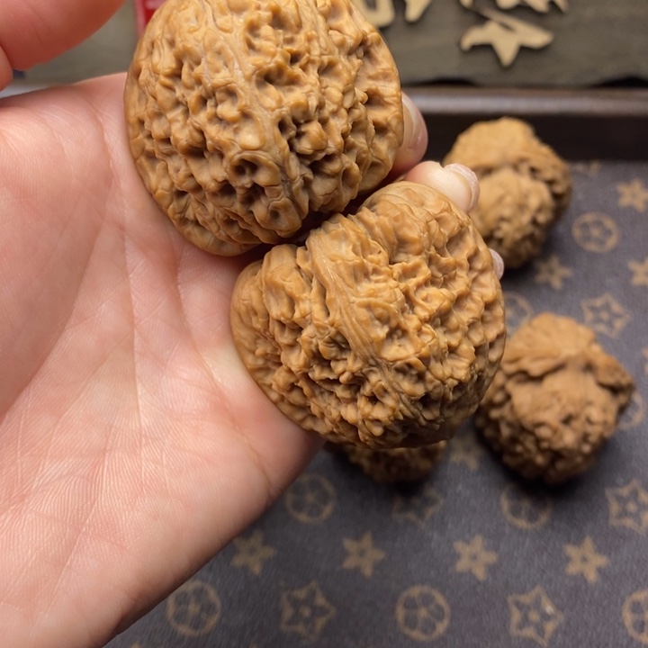 桃核把件太**！南疆石文玩核桃