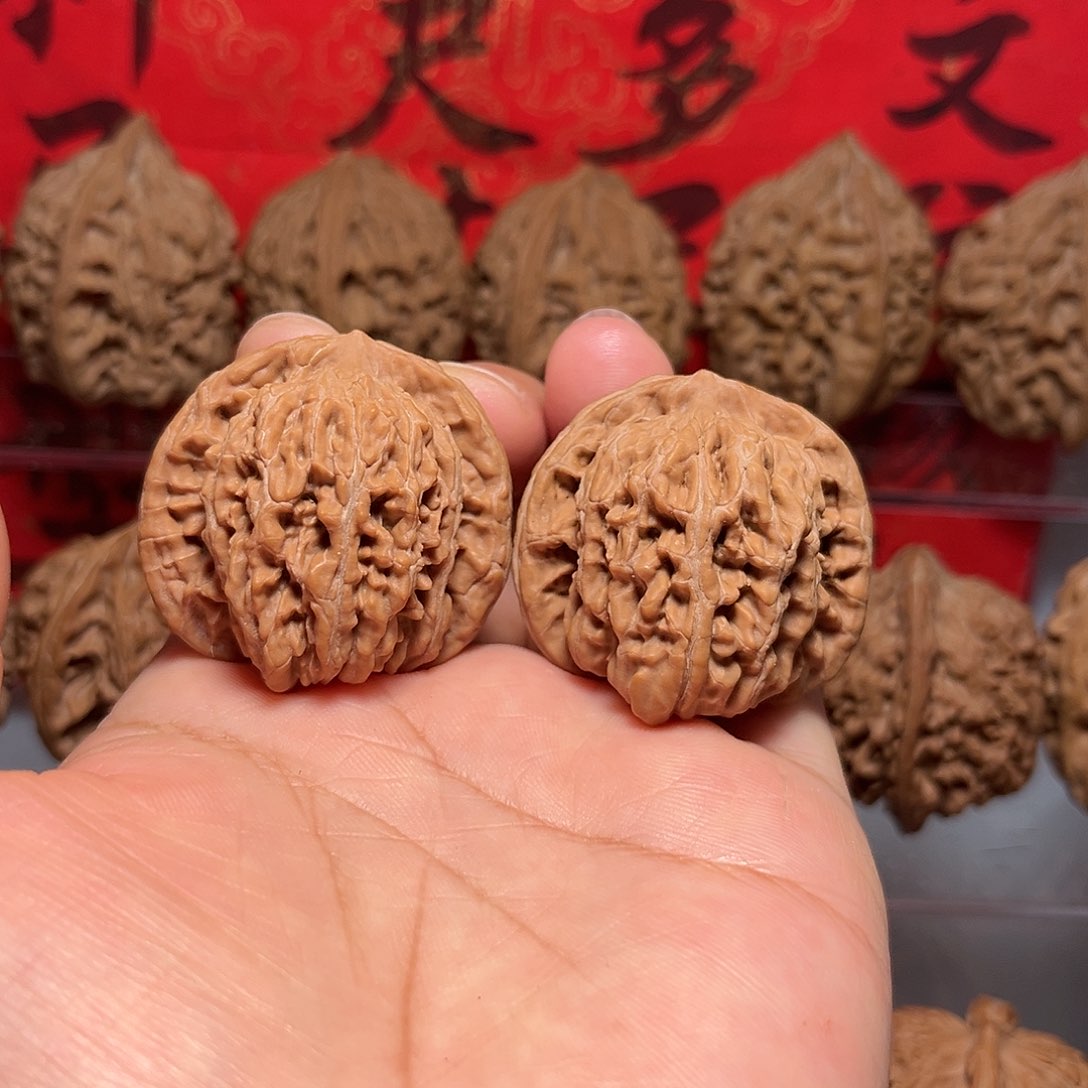 文玩核桃吊坠3.8尺四座楼