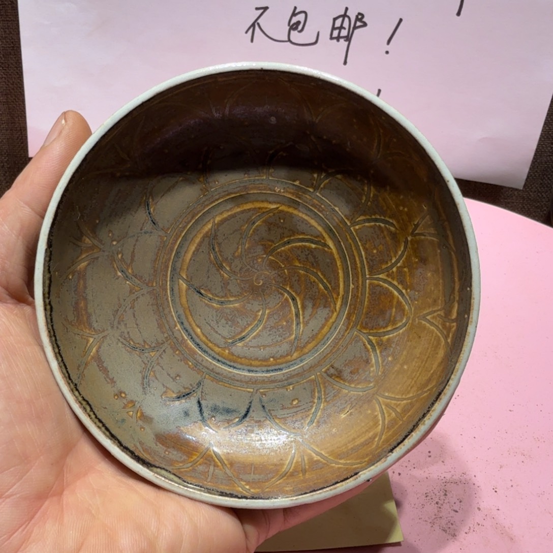 陶其他漂亮的小瓷瓶子