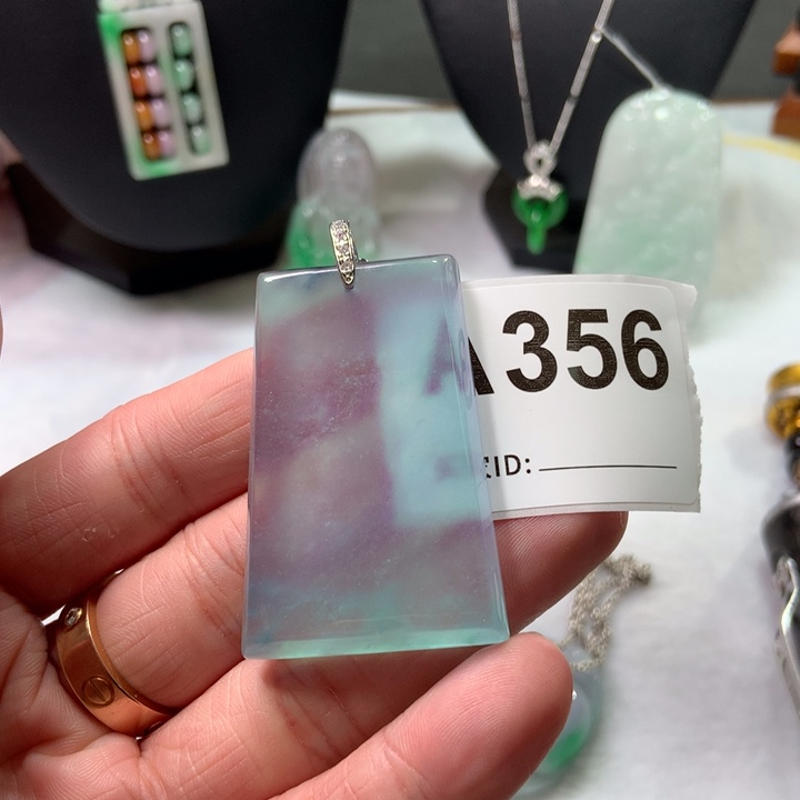 翡翠颈饰未镶嵌用****7