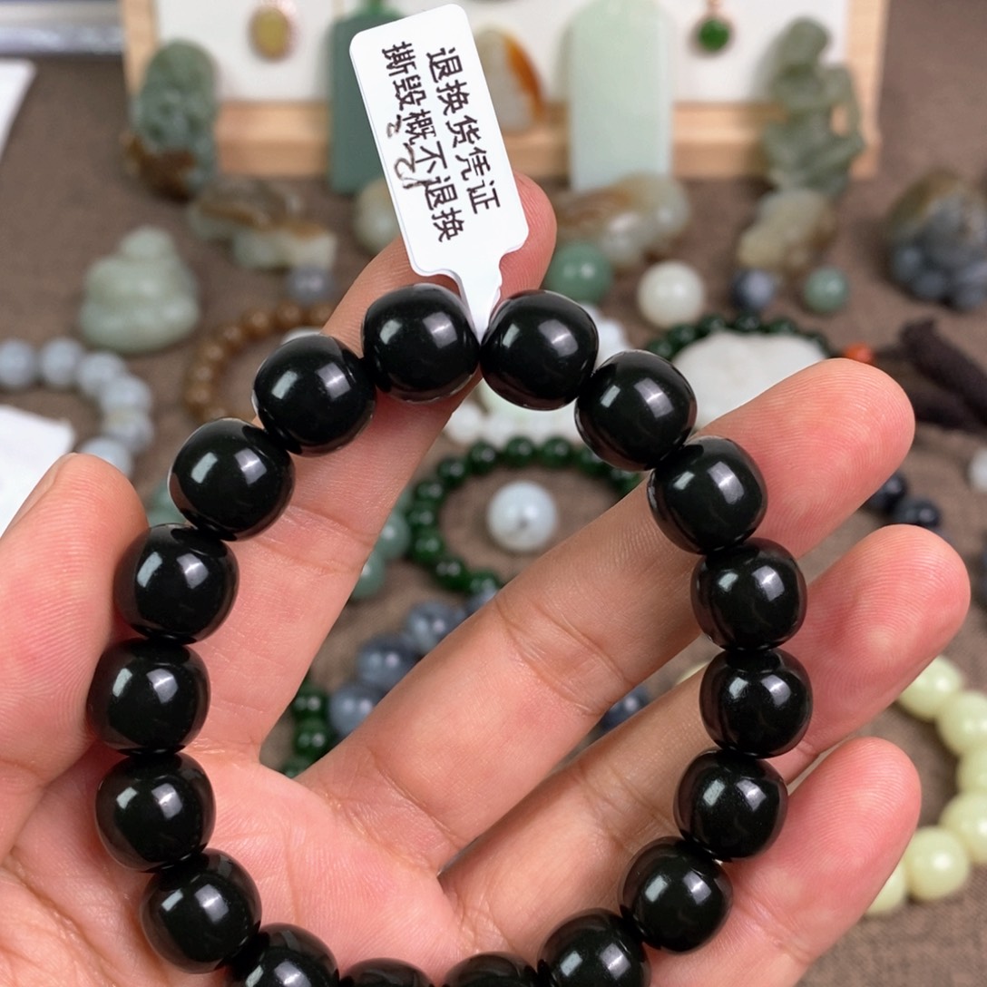 ᅟ***和田玉未镶嵌手串