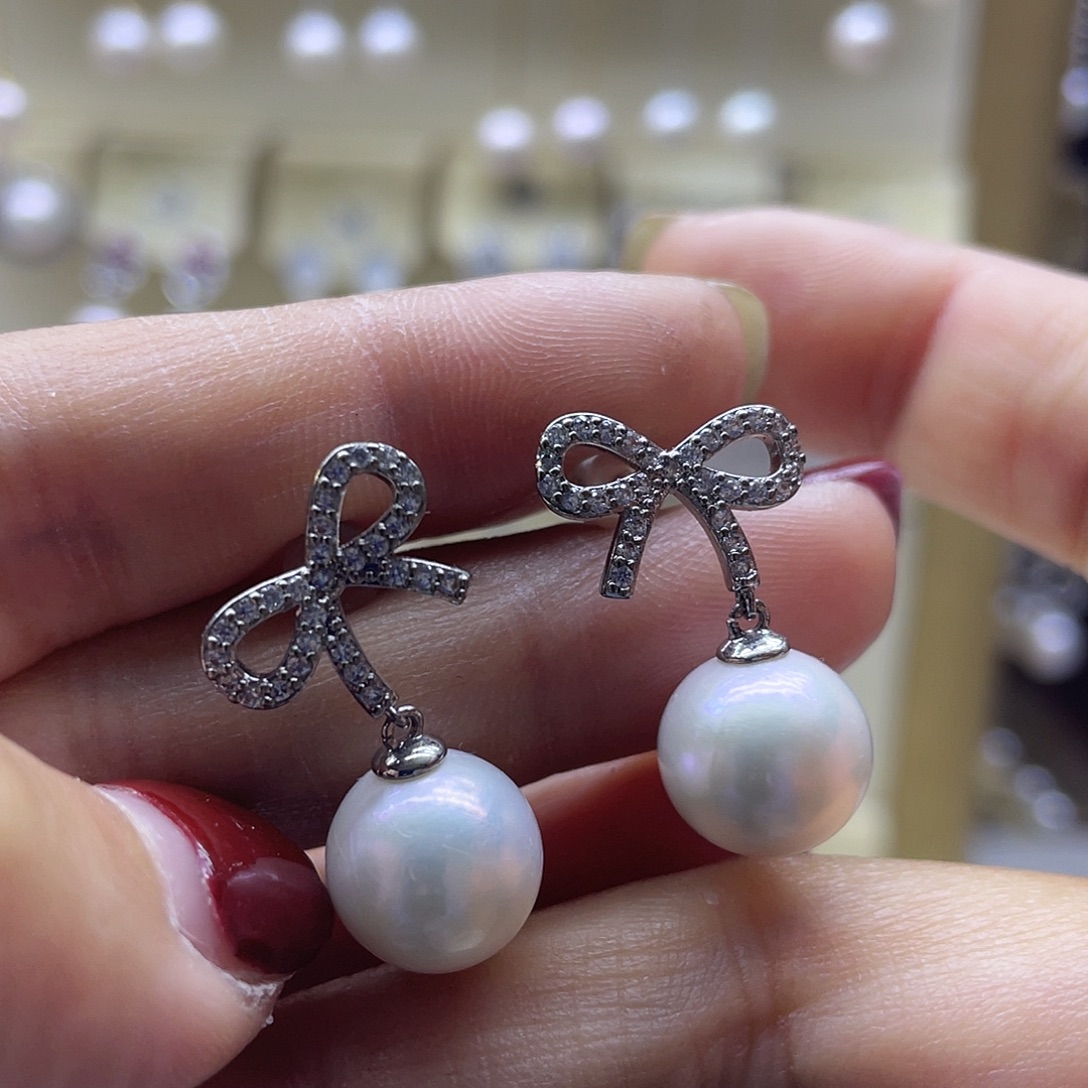 银S925镶嵌淡水珍珠耳饰