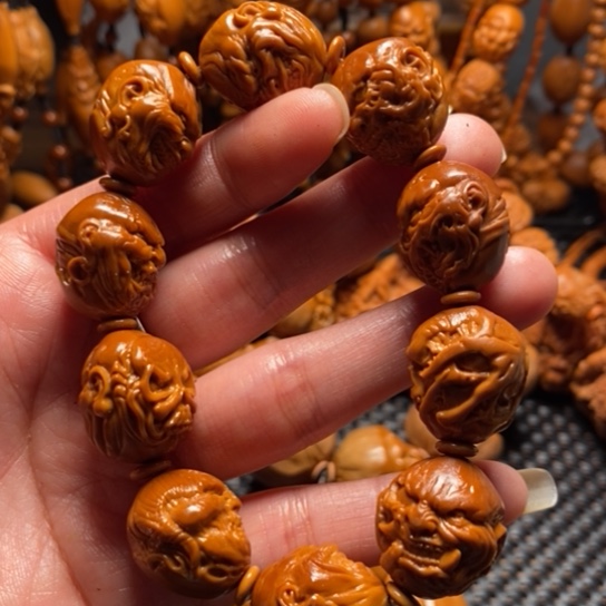 橄榄核吊坠r***`向死而生