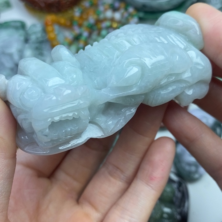 颈饰未镶嵌翡翠吊坠