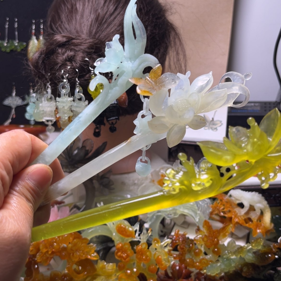 【闪购商品】未镶嵌蛇纹石玉发饰壮***步