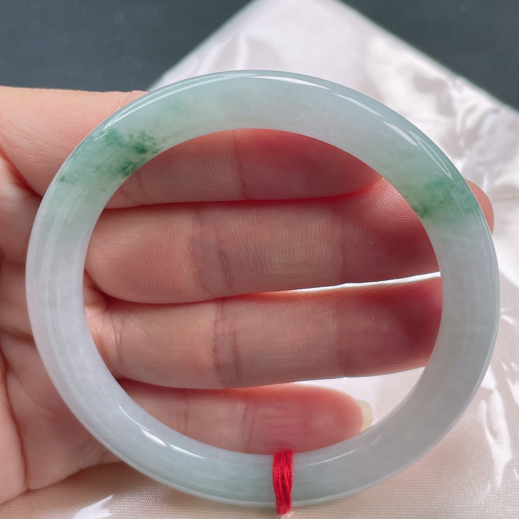 0811缅甸天然A货翡翠手镯56圈水润飘花圆条手镯时尚百搭少女款