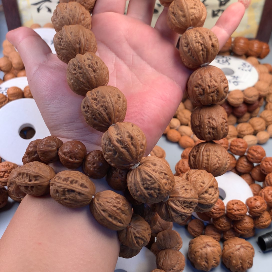 文玩核桃吊坠京八棱