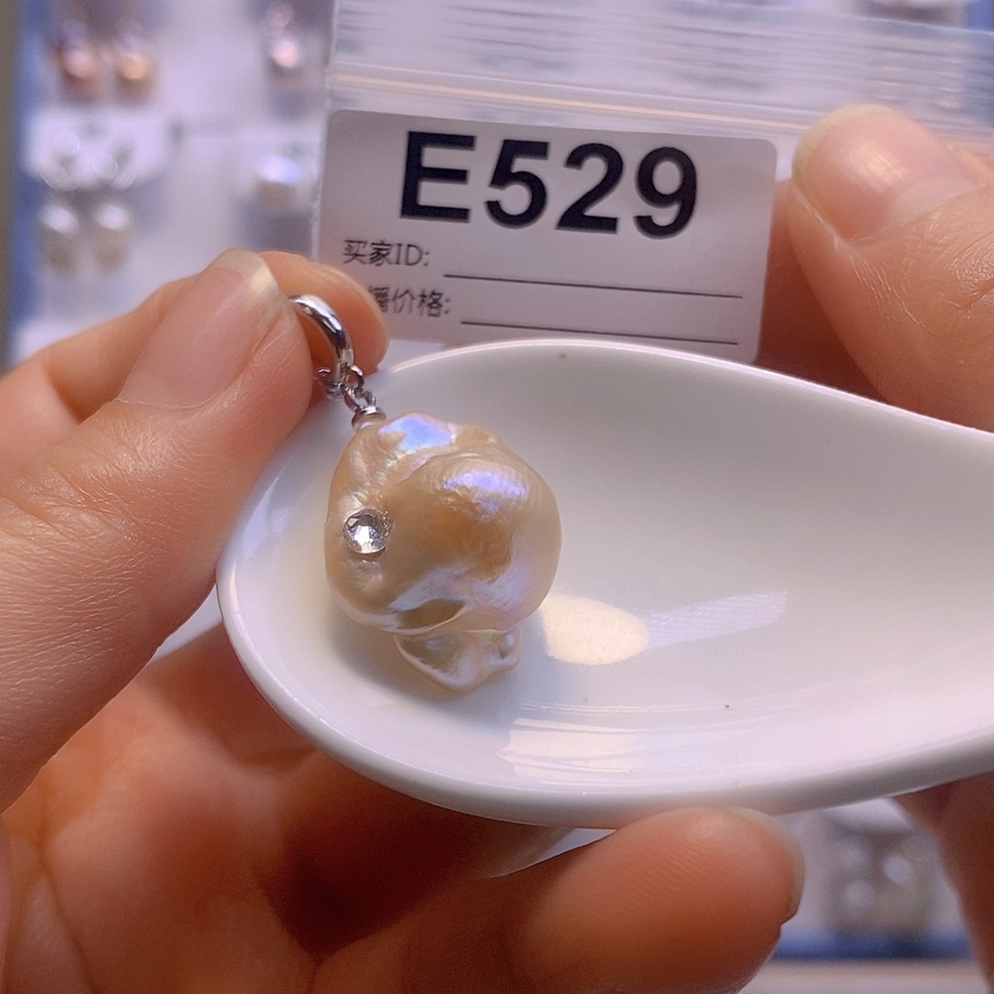 淡水珍珠颈饰未镶嵌