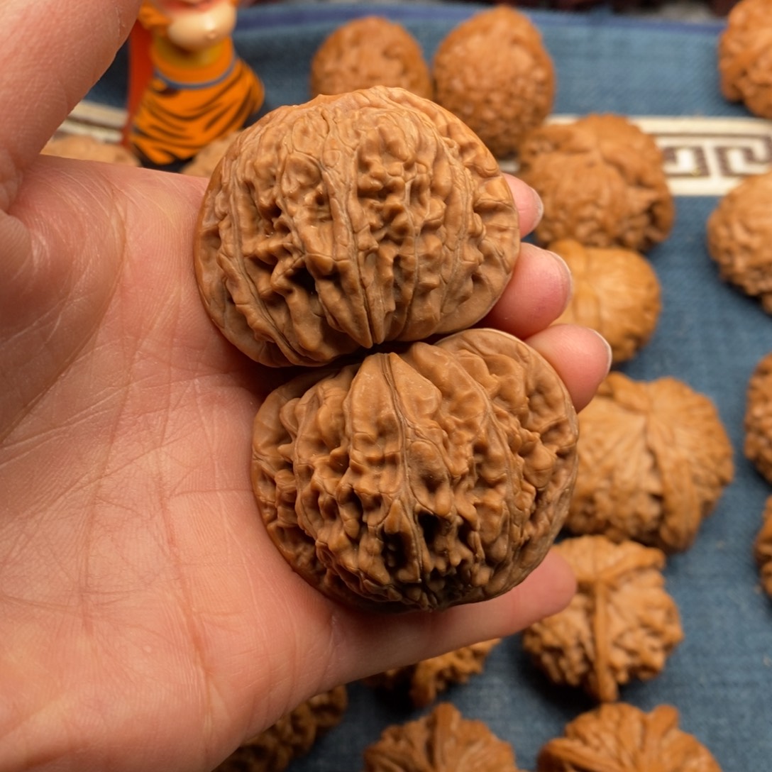 文玩核桃把件45平谷楼