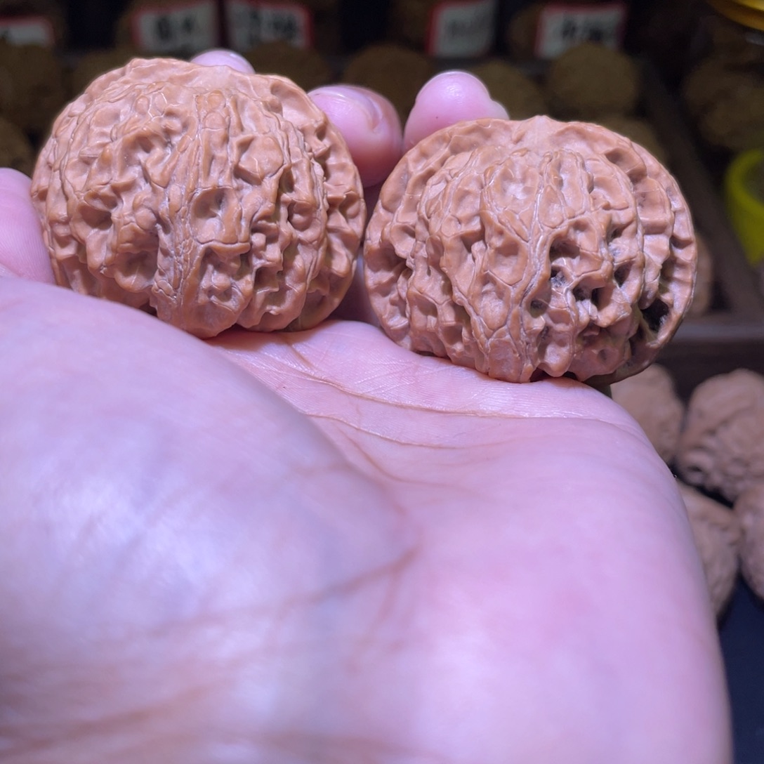 ～***～文玩核桃把件苹果园