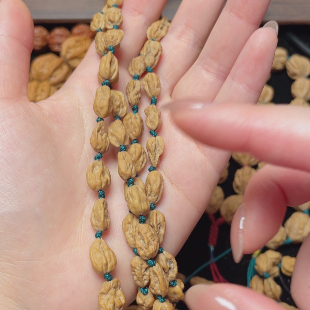 王***铁文玩核桃吊坠蛤蟆