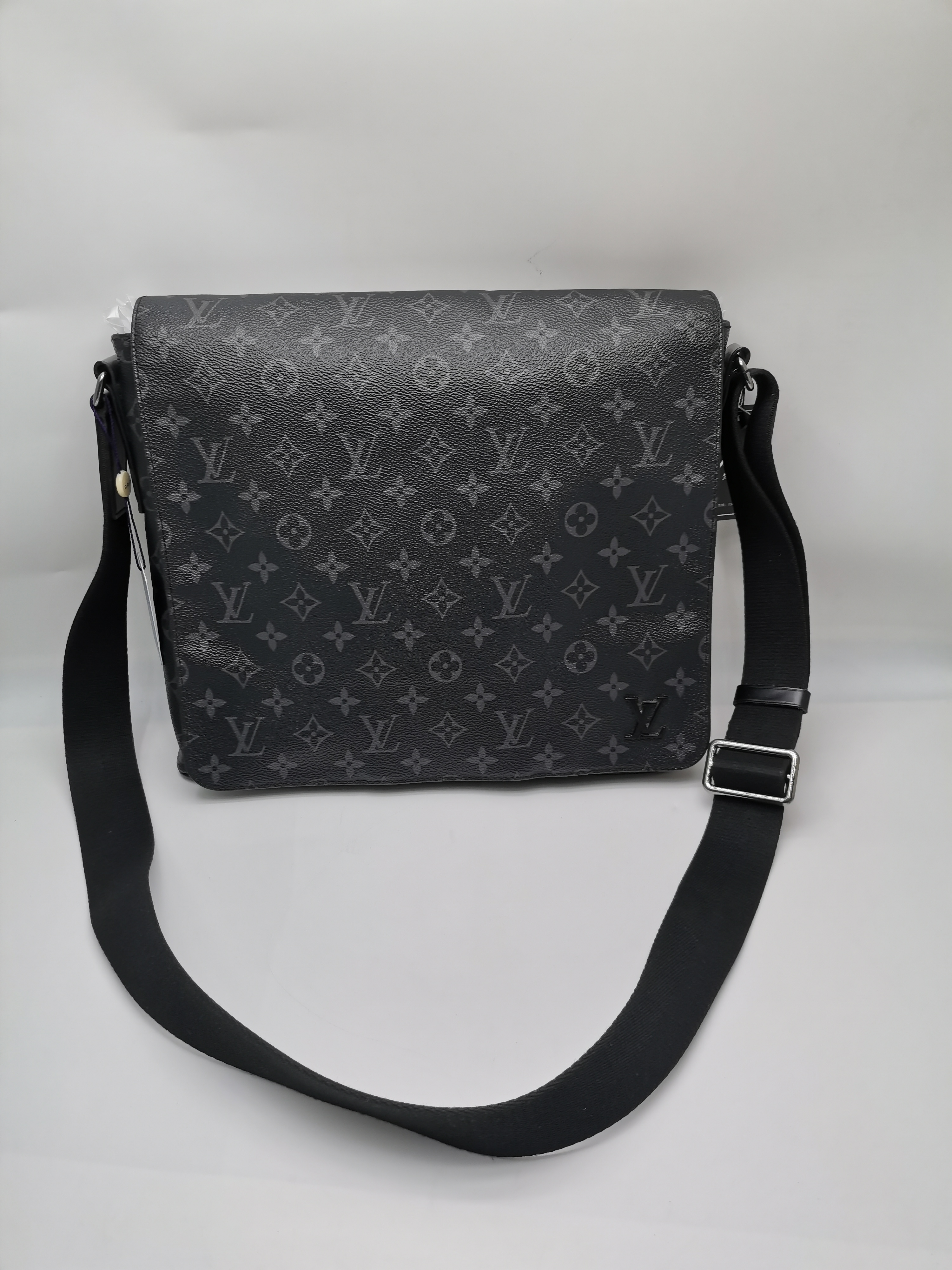 99新 LouisVuitton/路易威登 97新16552  LV黑老花翻盖中号邮差包