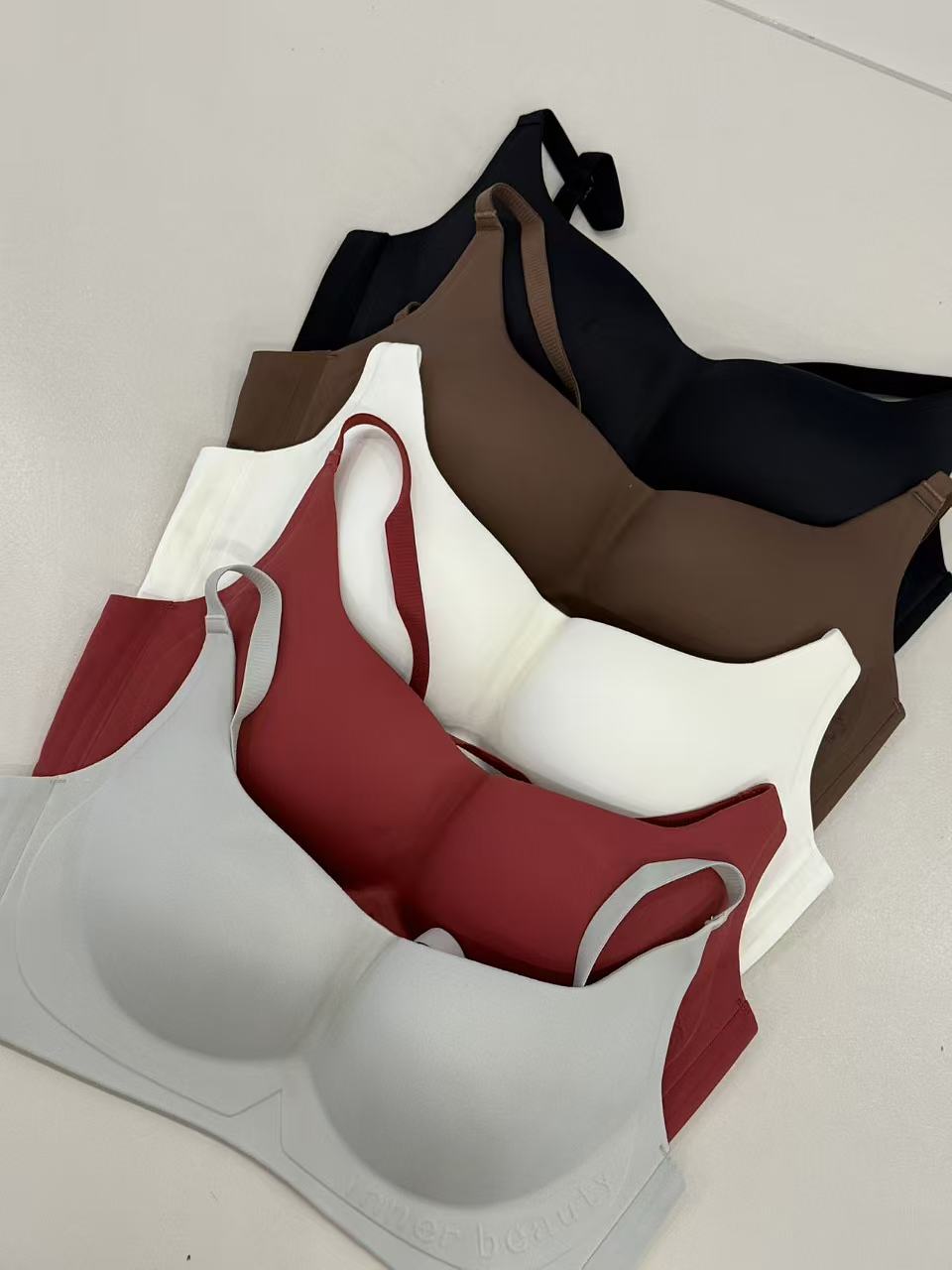 819 no退no换 默认微脏微瑕 运动无休闲上衣