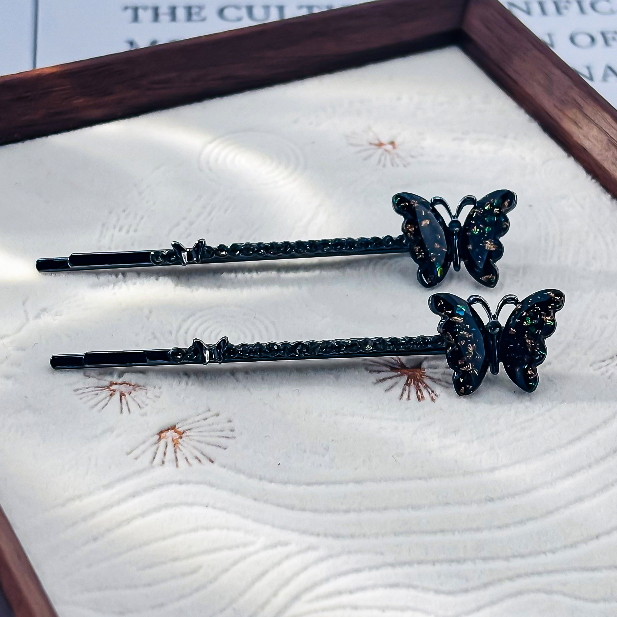 1021简约蝴蝶对夹