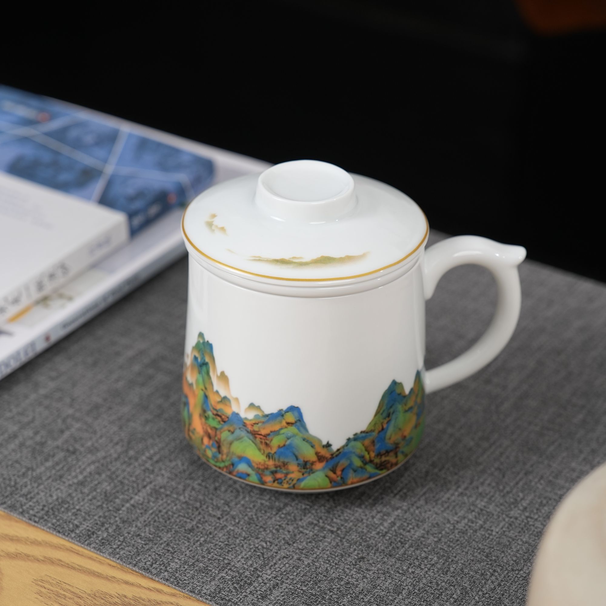 changnan/昌南changnan/昌南白瓷粉彩「千里江山图」办公杯