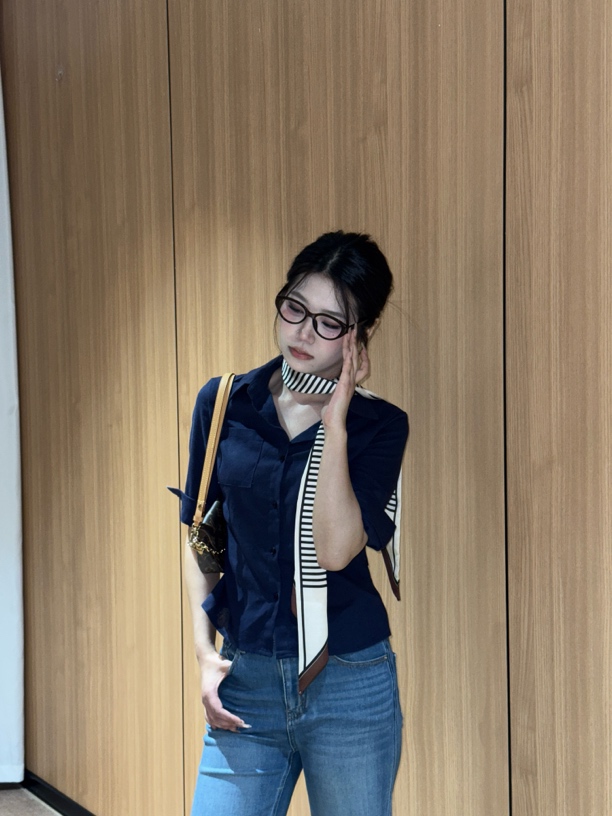 夏季都市气质姐感通勤腰带可调节正肩修身纯色衬衫