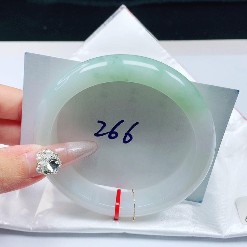 【闪购商品】翡翠未镶嵌手镯60.3圈
