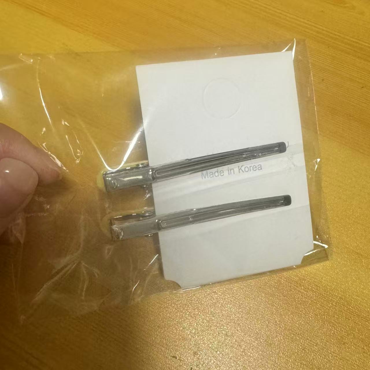 时尚百搭黄色发夹一对