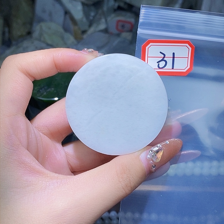 和田玉和田玉边角料随机发未镶嵌