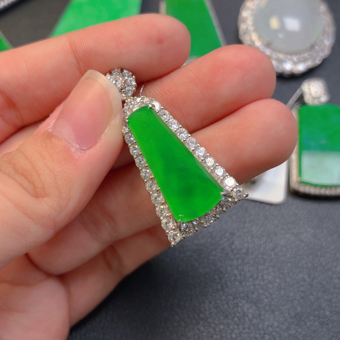 翡翠银S925镶嵌颈饰