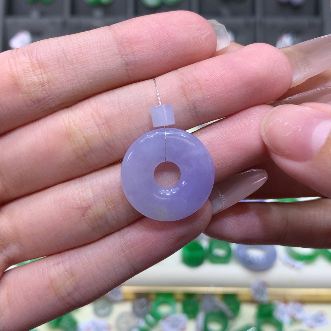 翡翠戒指未镶嵌甜甜圈