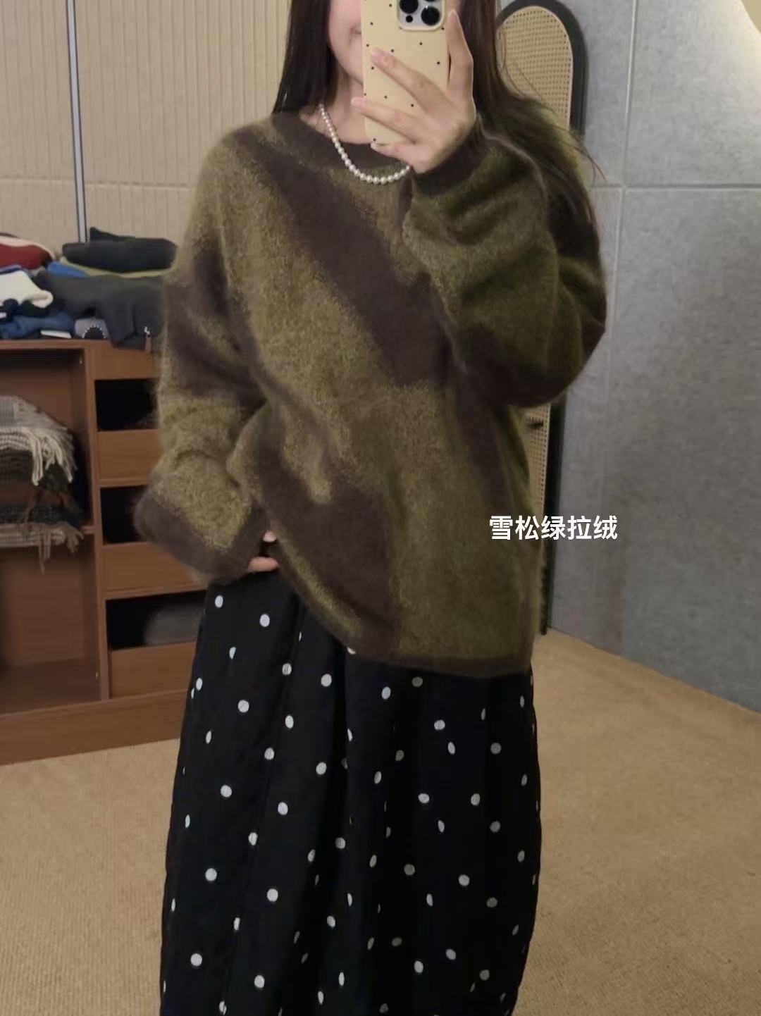 【鑫绒毛衣】秋季休闲厚款上衣宽松型圆领网红长袖Y000-A802