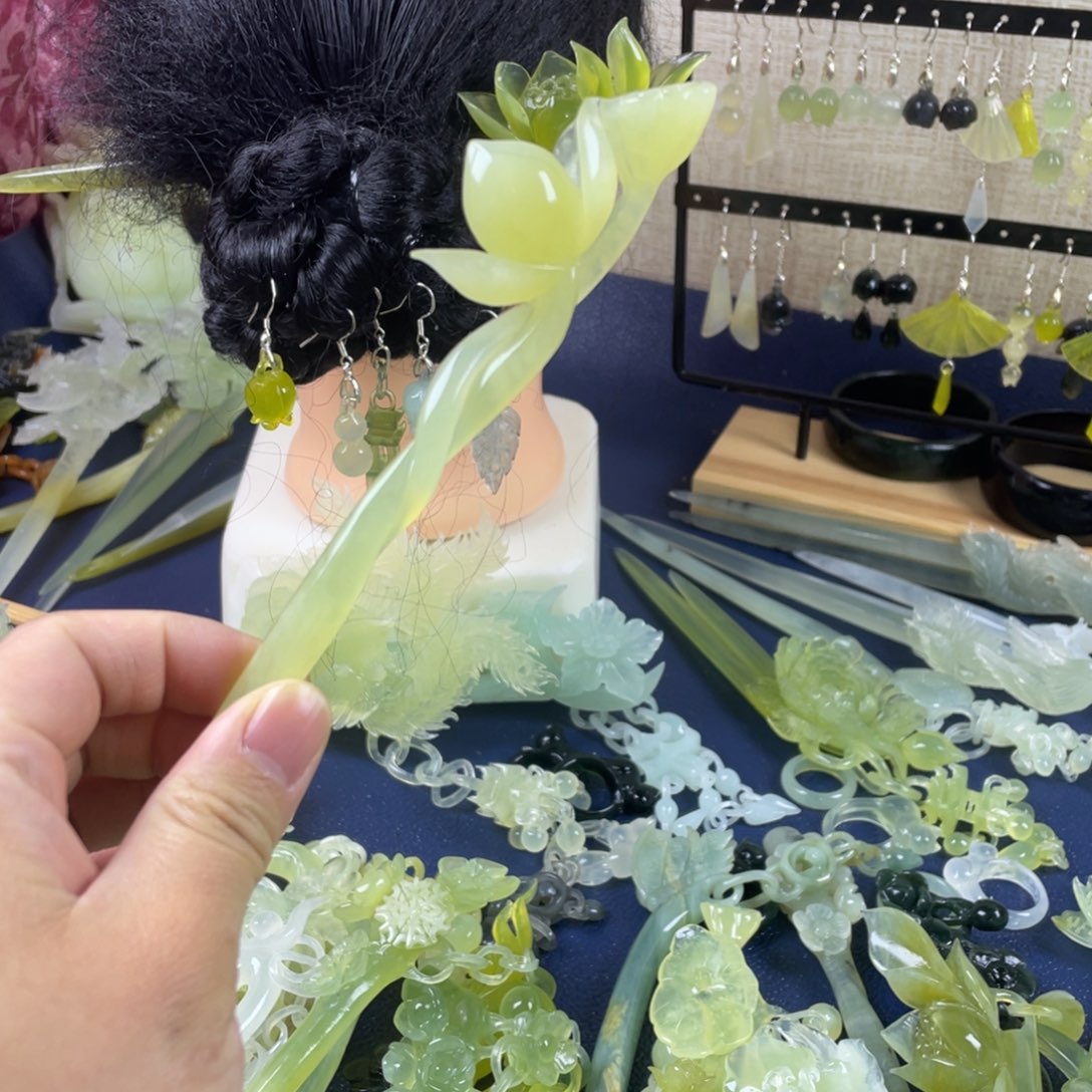 蛇纹石玉发饰未镶嵌