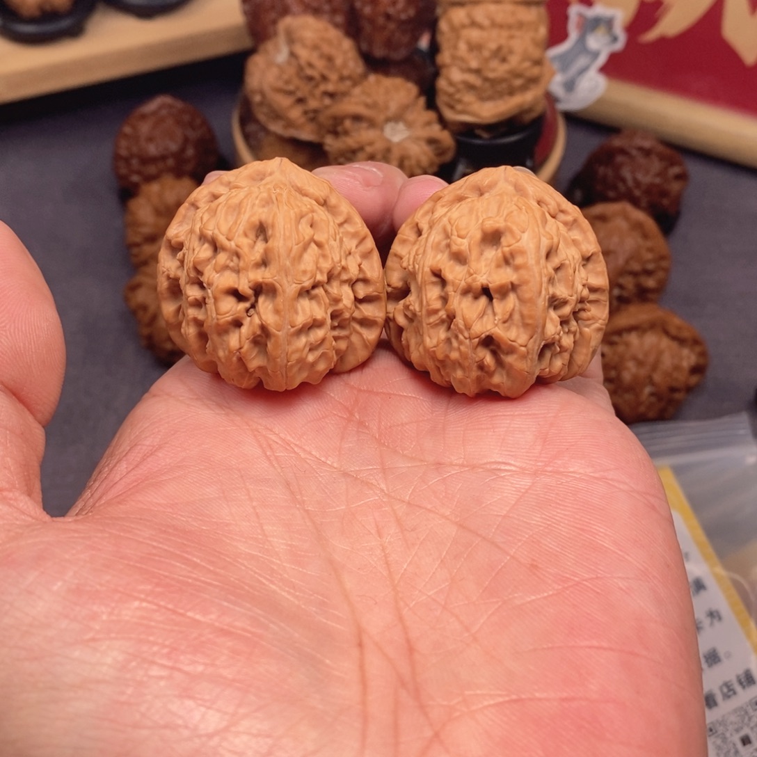 文玩核桃把件玩家必备系列36尺三角白狮子