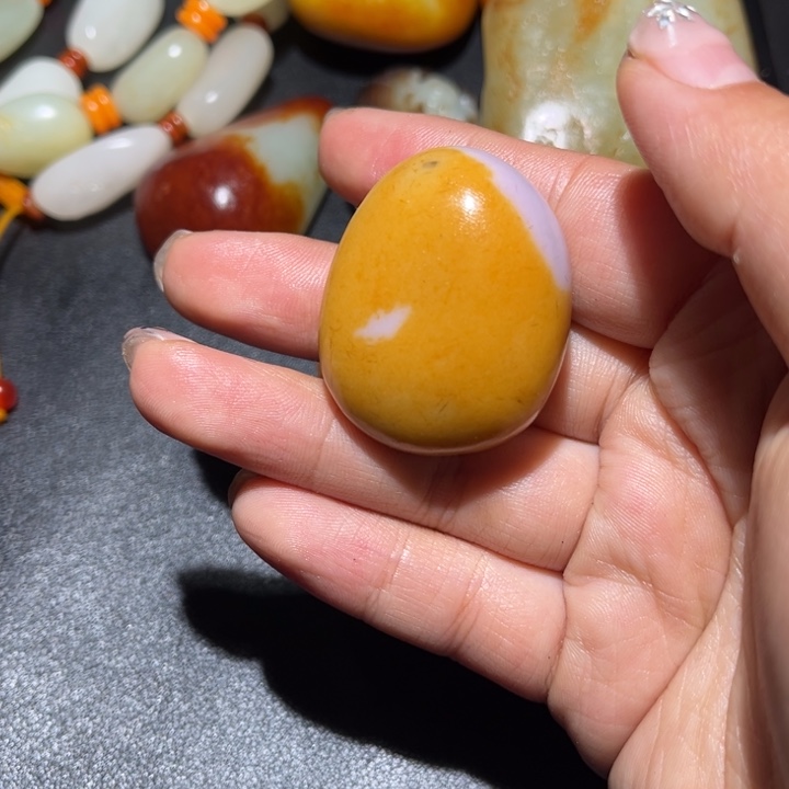 和田玉未镶嵌珠宝奇石