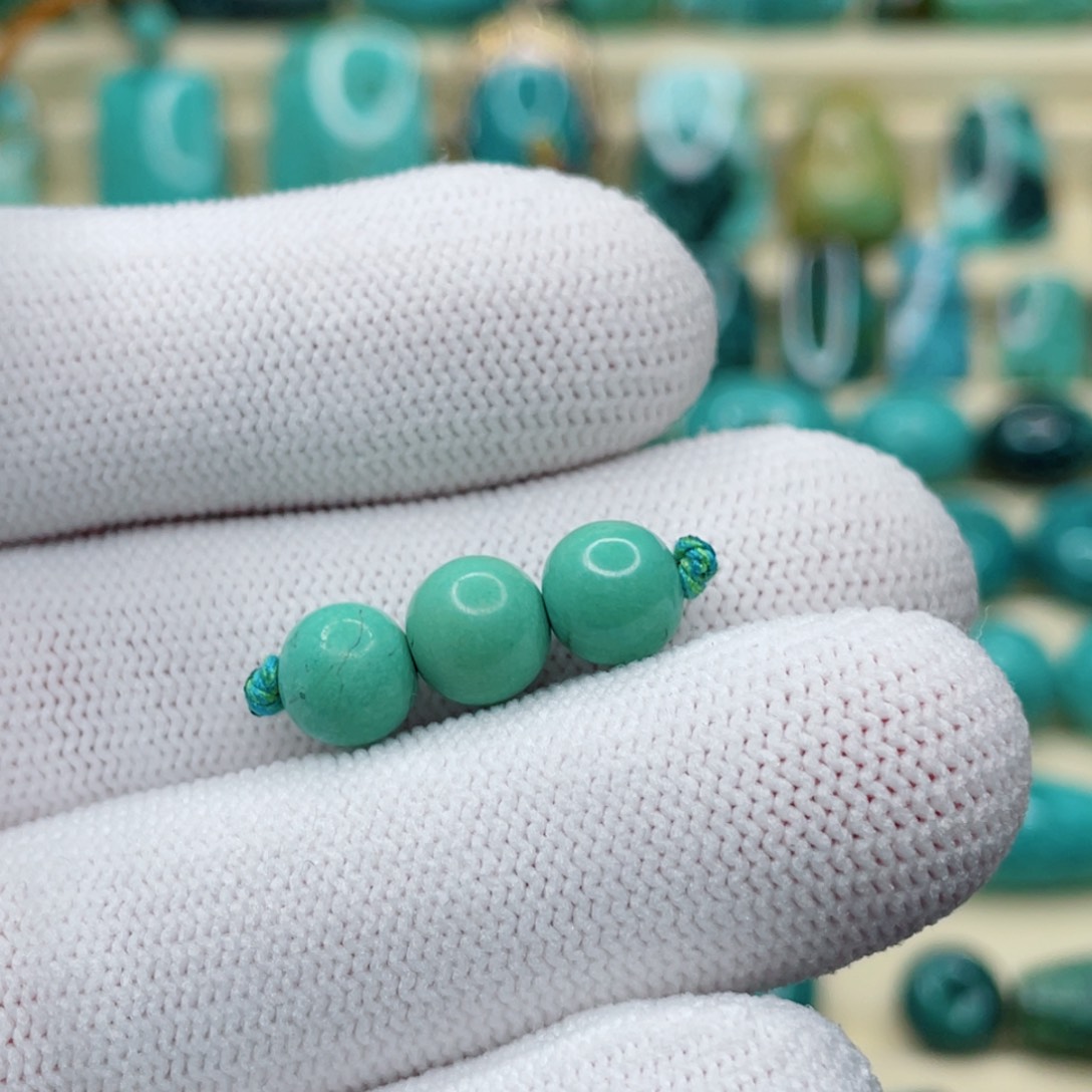 未镶嵌绿松石珠宝奇石