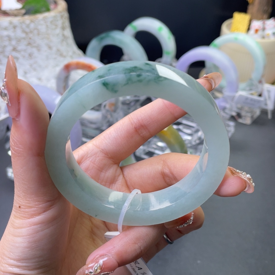 定制翡翠翡翠手镯未镶嵌