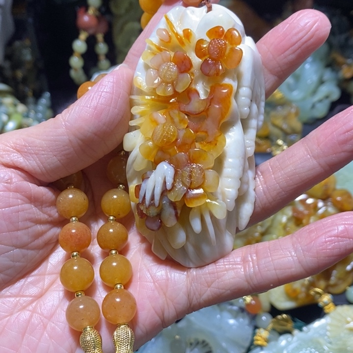 岫玉吊坠(赠链)未镶嵌