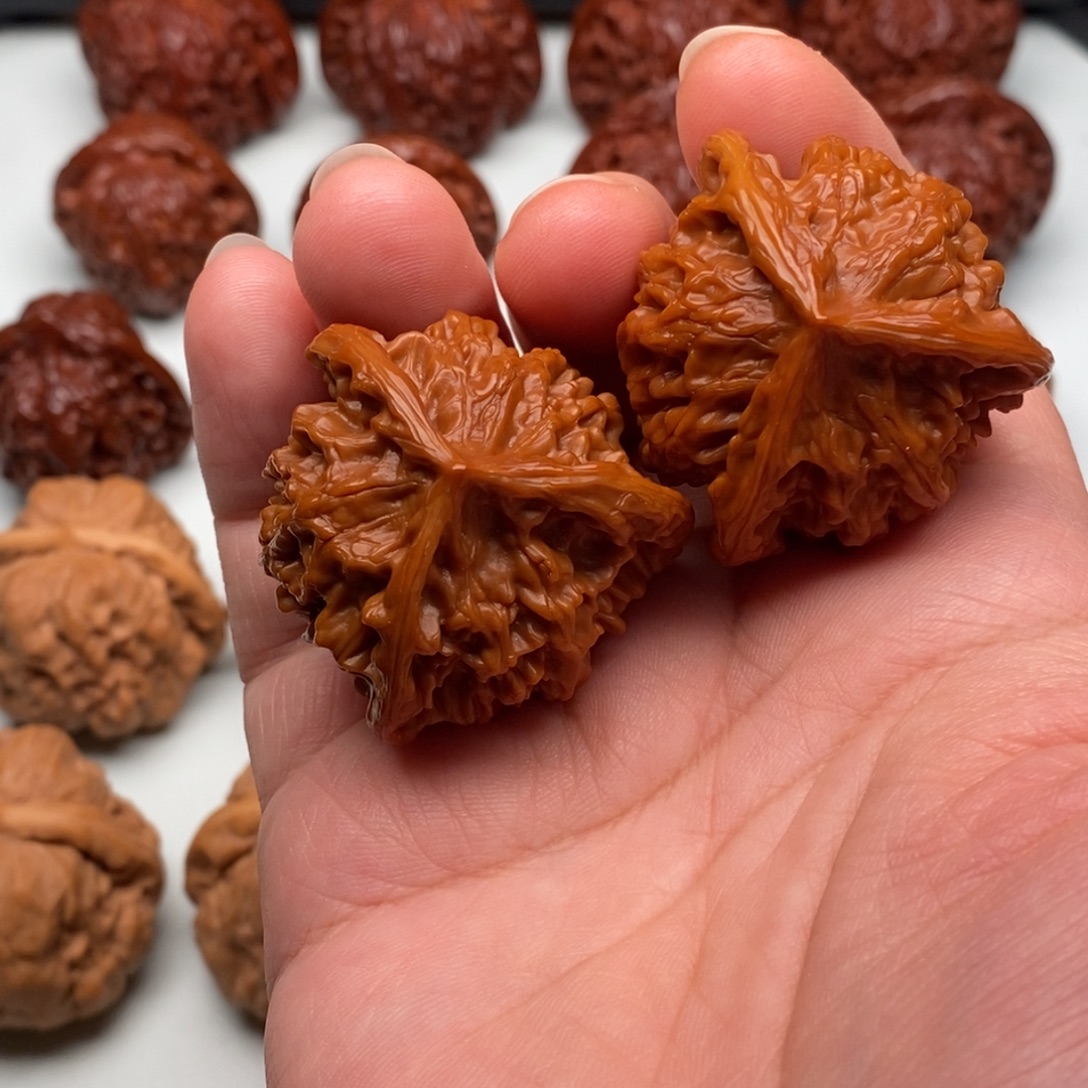 猴头核桃吊坠盘山三棱