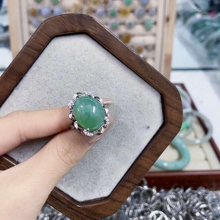 翡翠未镶嵌颈饰天然翡翠Ａ货