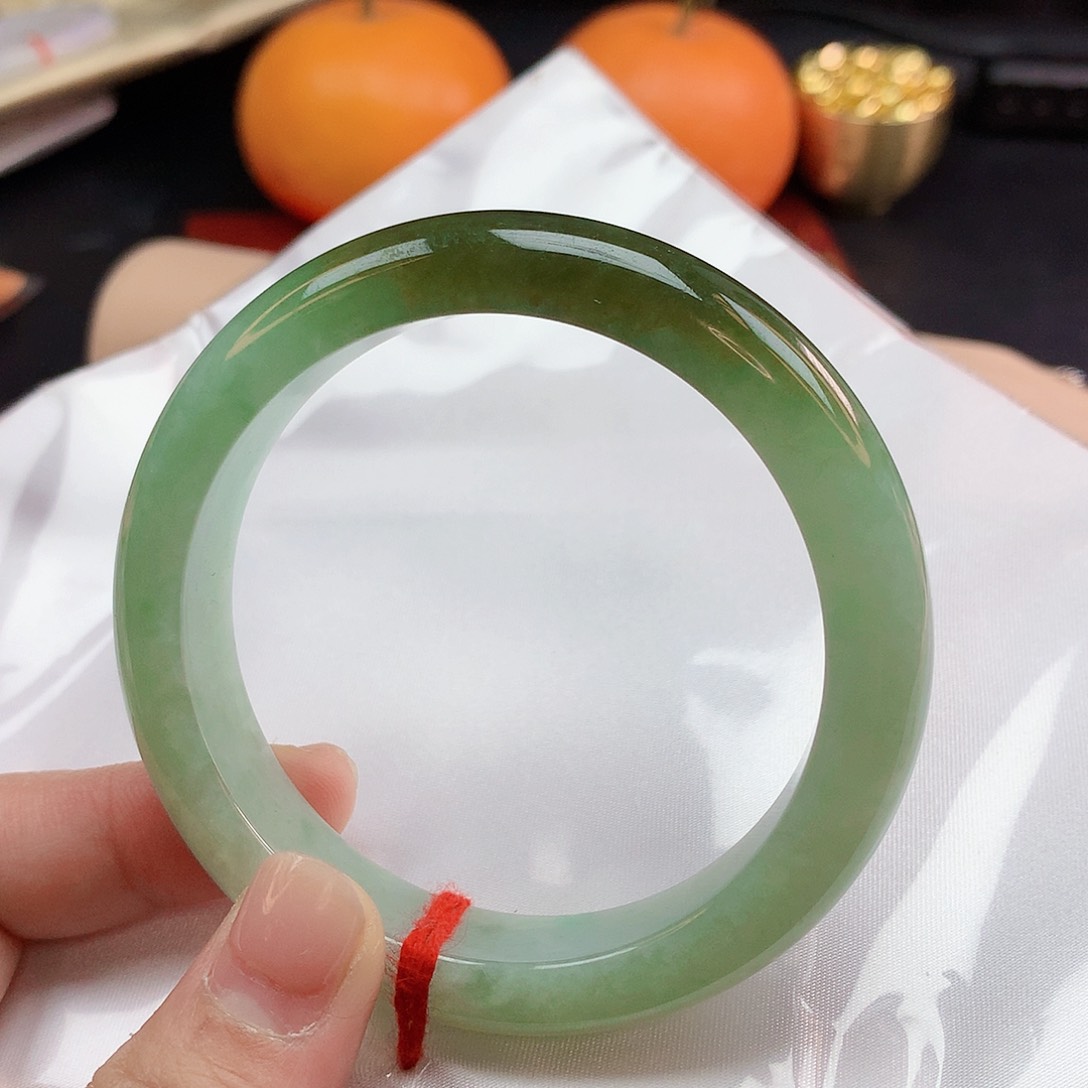 翡翠手镯未镶嵌57圈0191