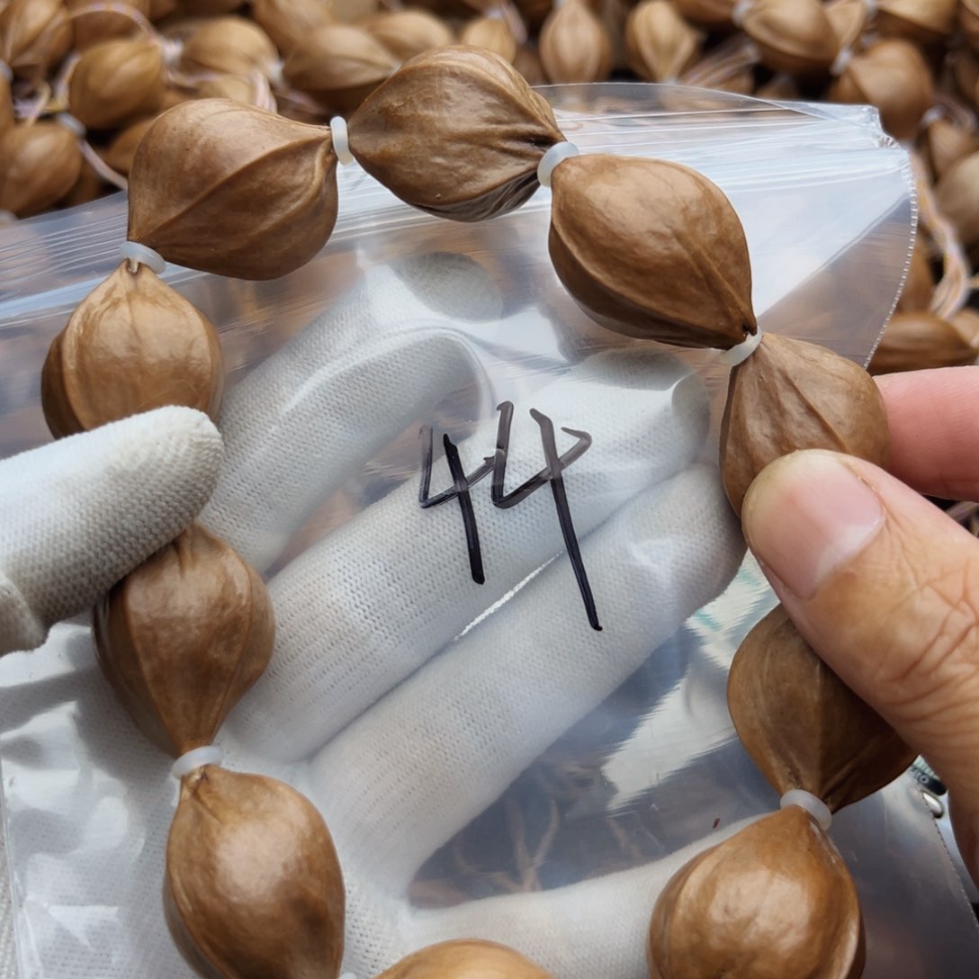 橄榄核手串/手链44号，2.5×3.0四花