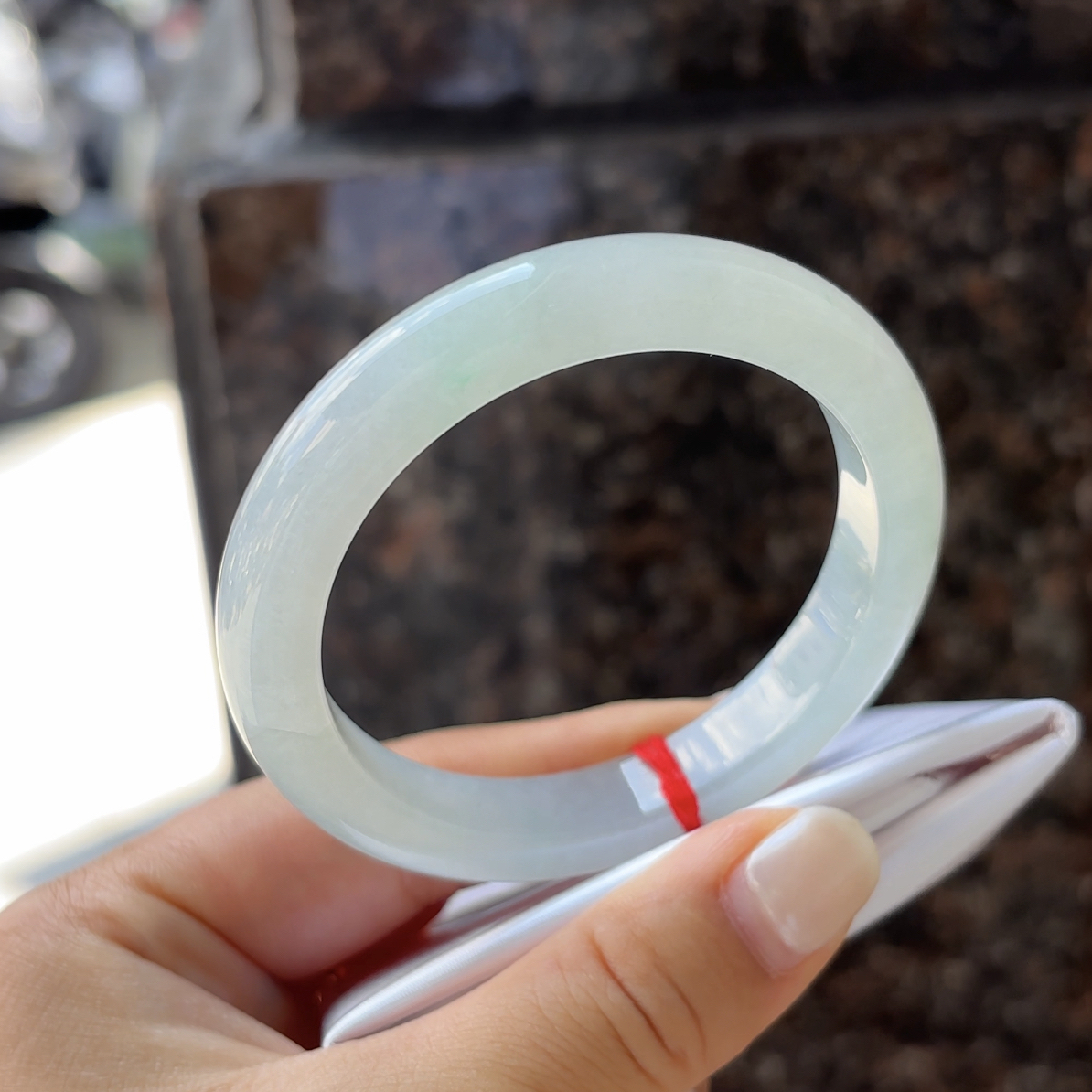 B（上新）54.5高货瑕疵长裂扣手翡翠a货手镯