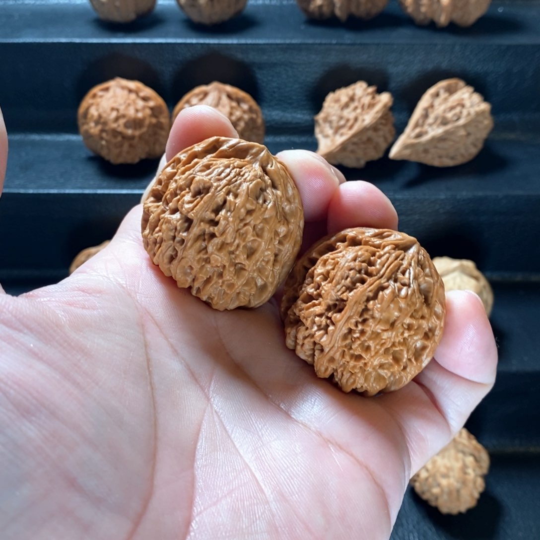 桃核把件u**n原生态涿鹿南疆石40微色差