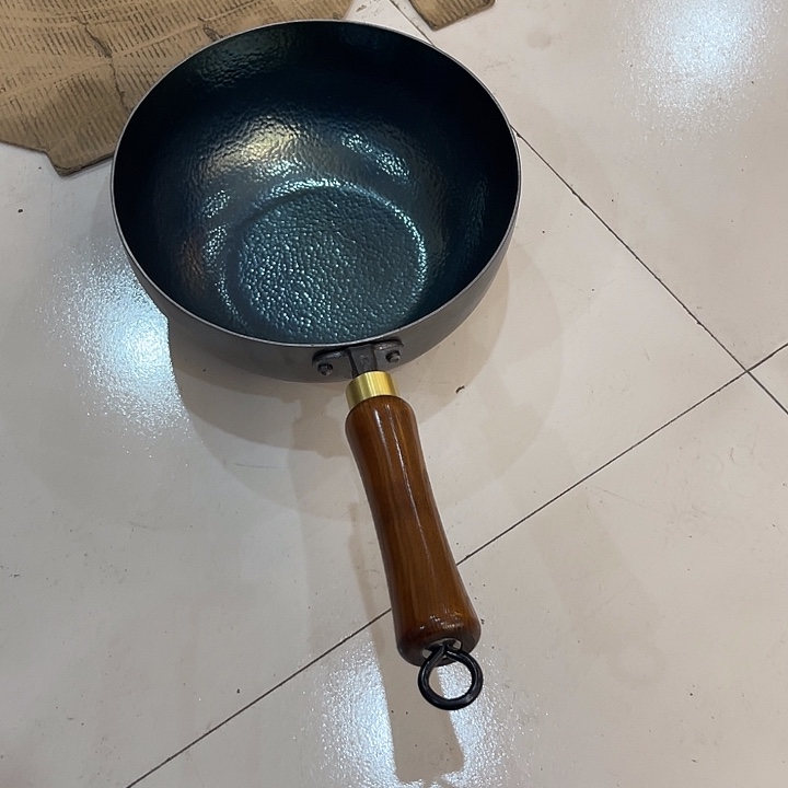 熟铁24烤蓝奶锅微瑕特价不退换